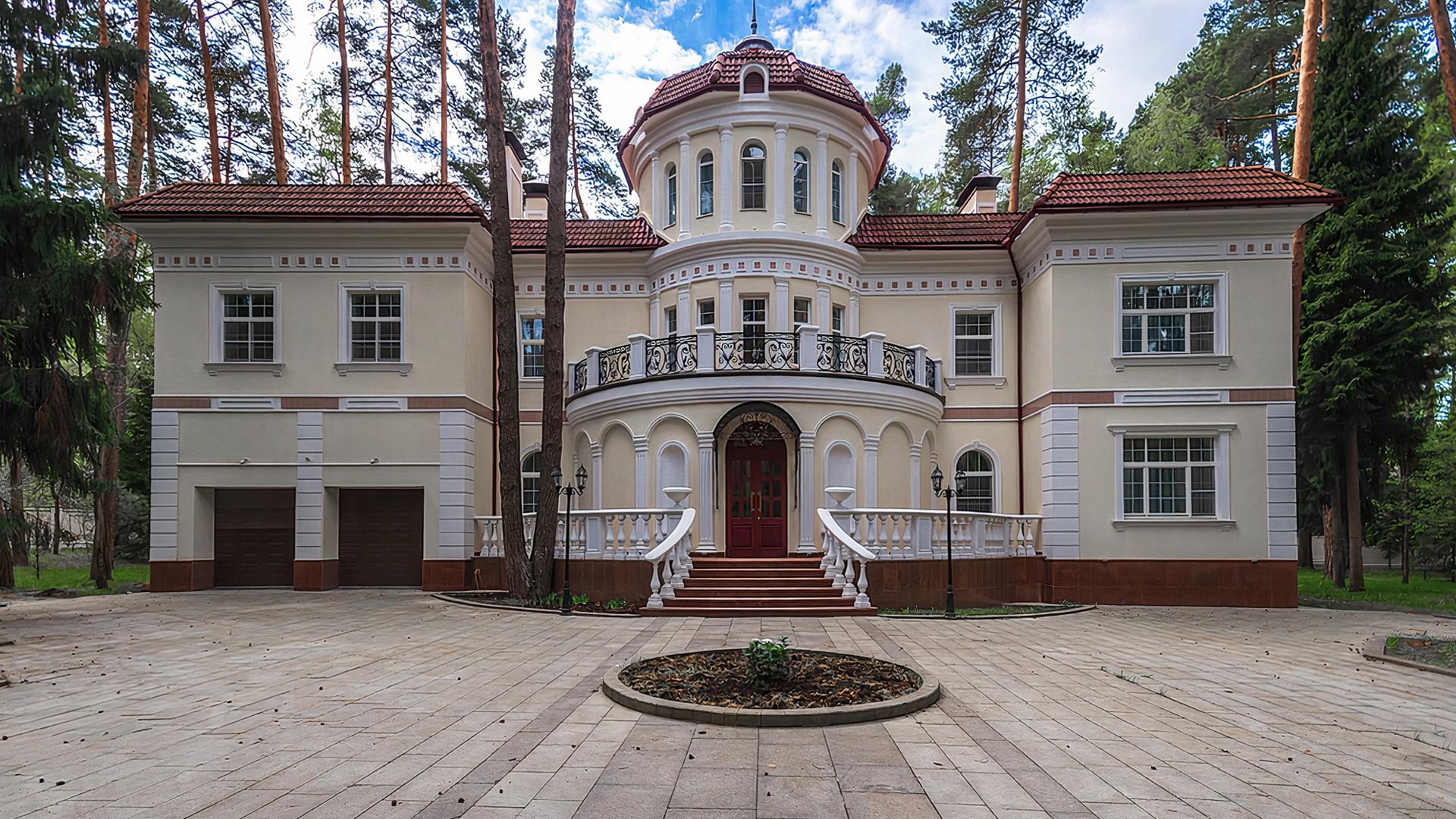 Дом 1250 м2 в КП Сосны-1