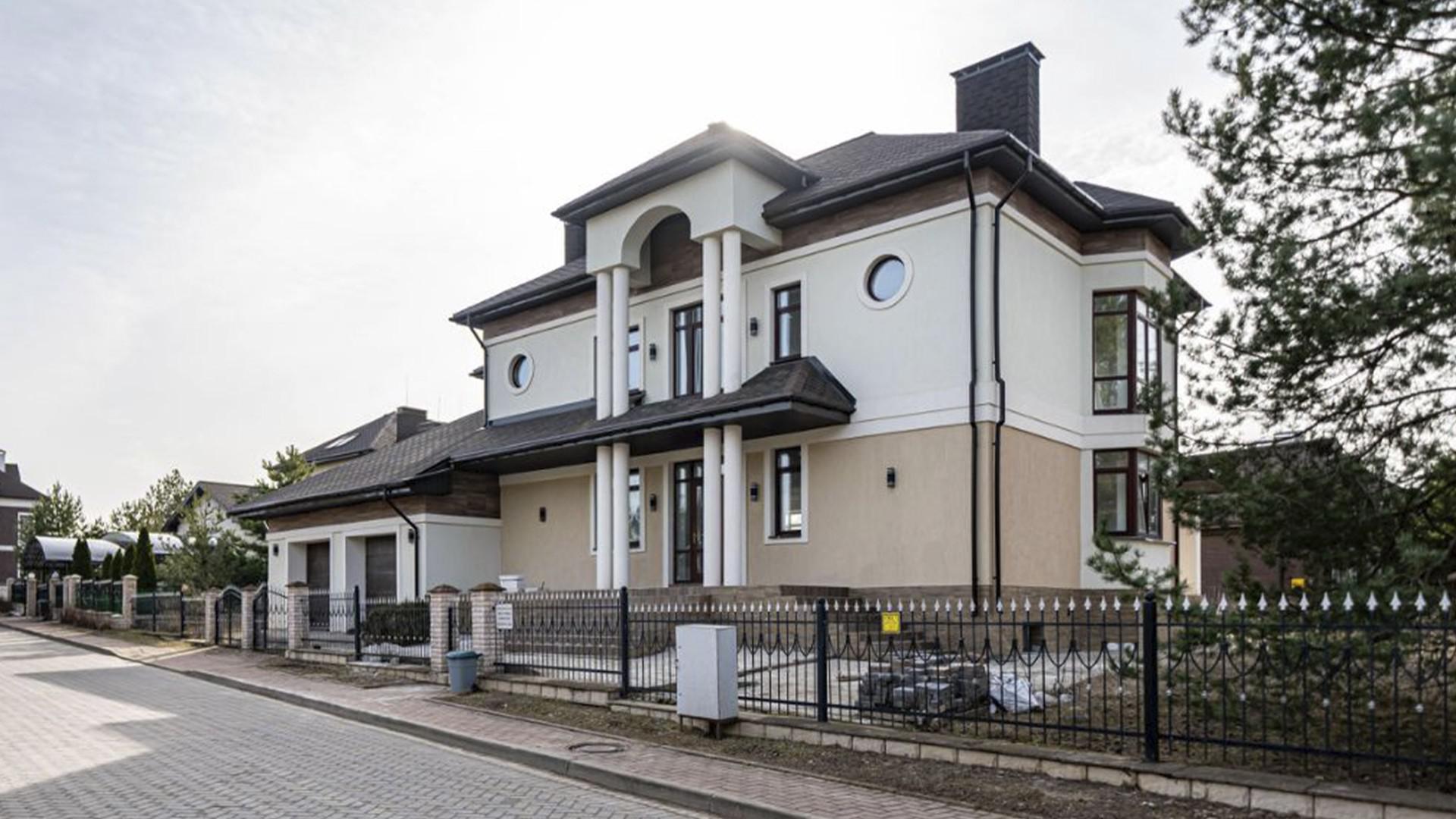 Дом 588м2 в КП Крона