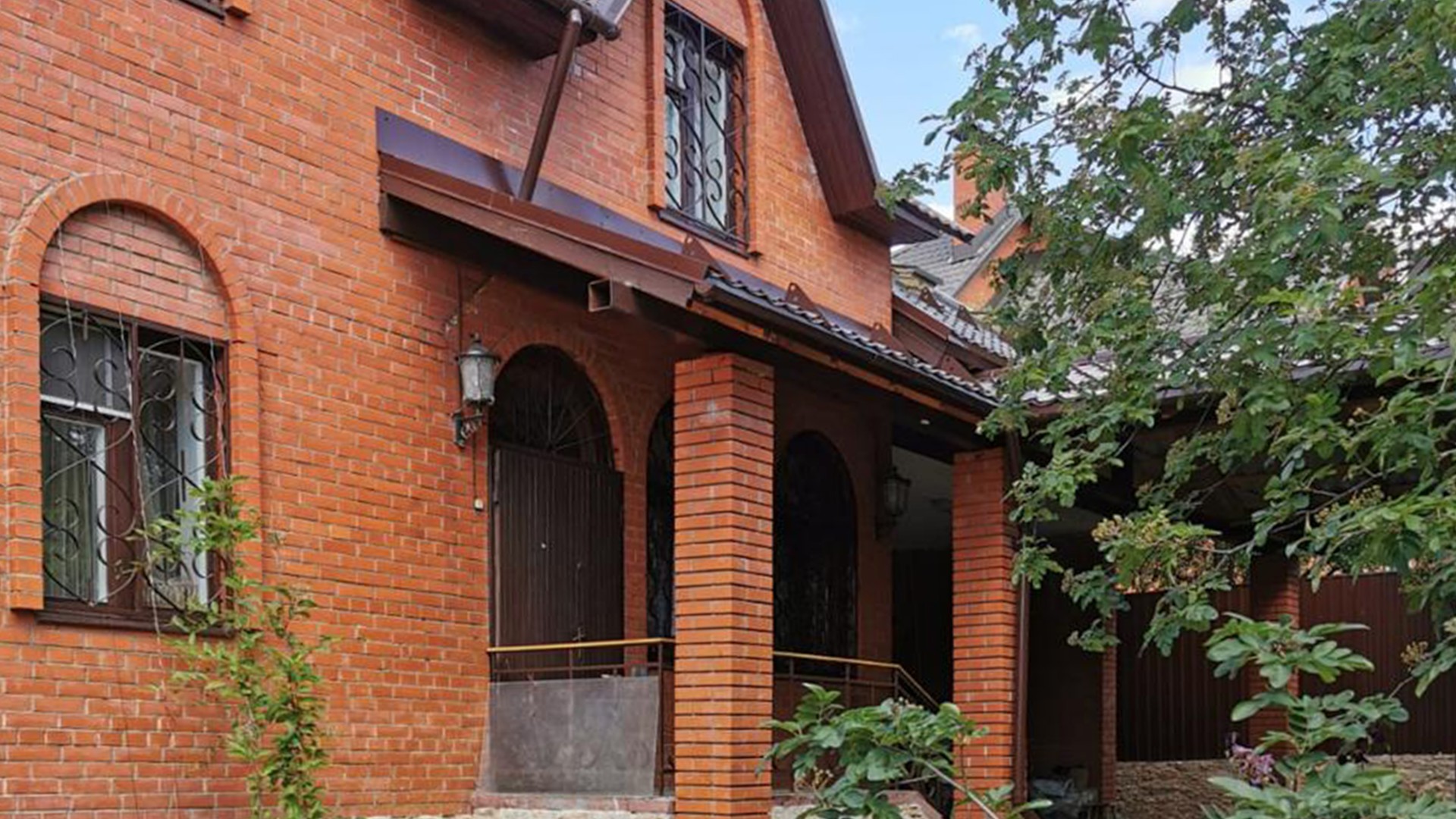 Дом 280 м2 в поселке Калчуга