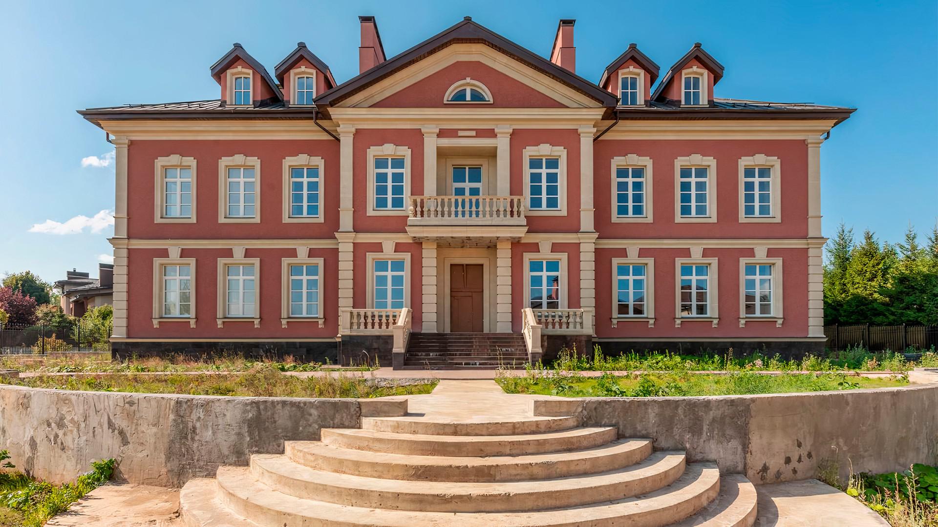 Дом 1450м2 в КП Гринфилд