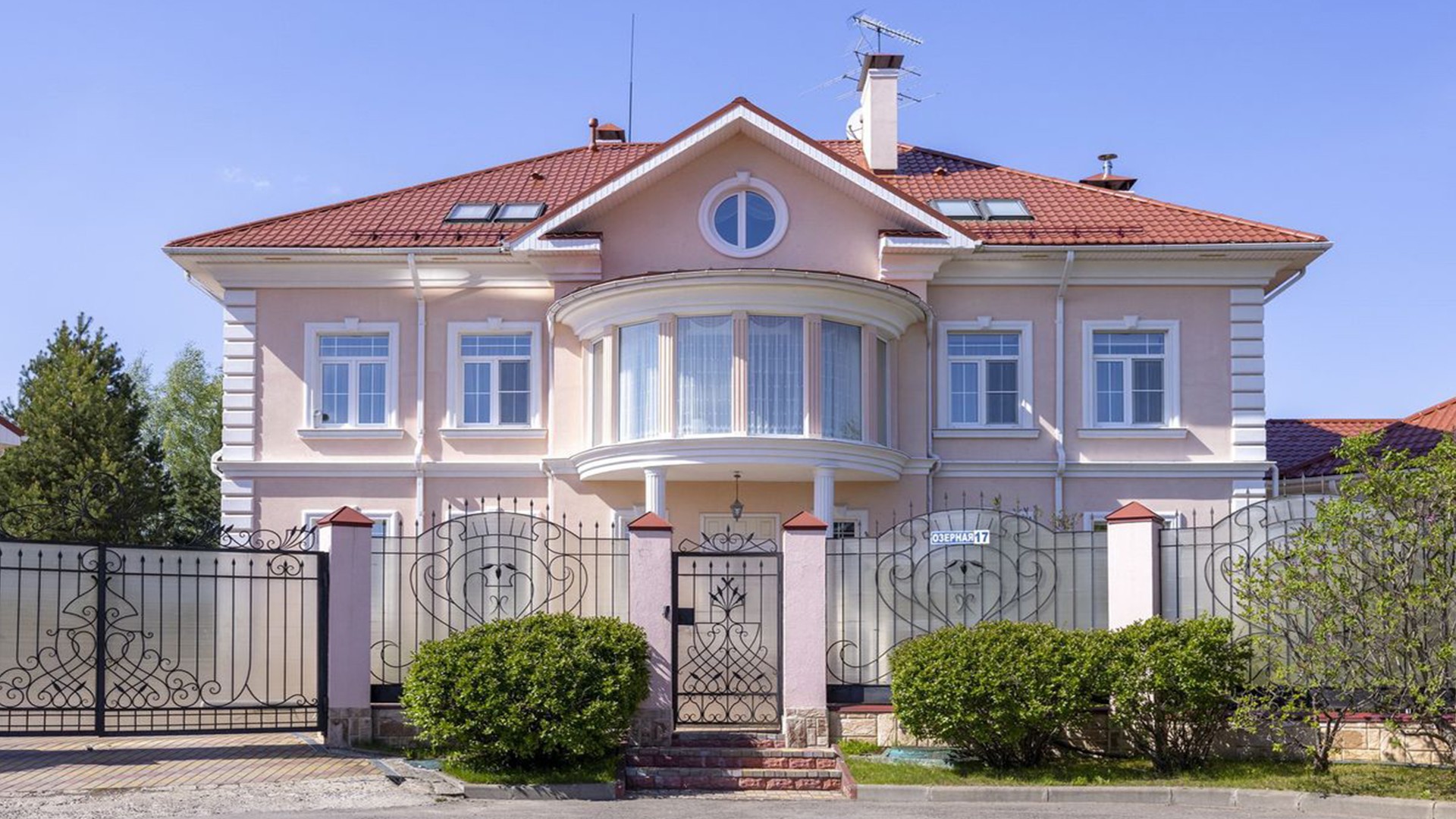 Дом 821 м2 в КП Согласие-2