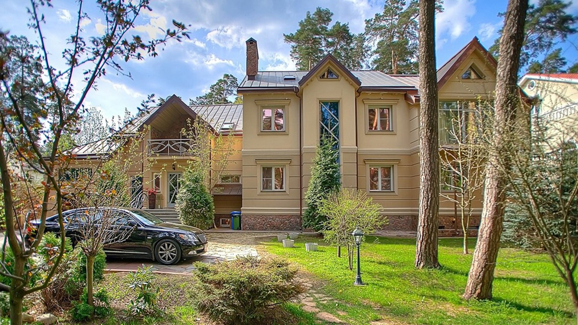 Дом 1060 м2 в КП Красная Поляна