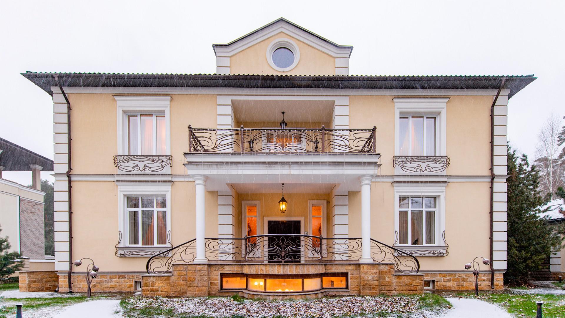Дом 1135 м2 в КП Романово-2