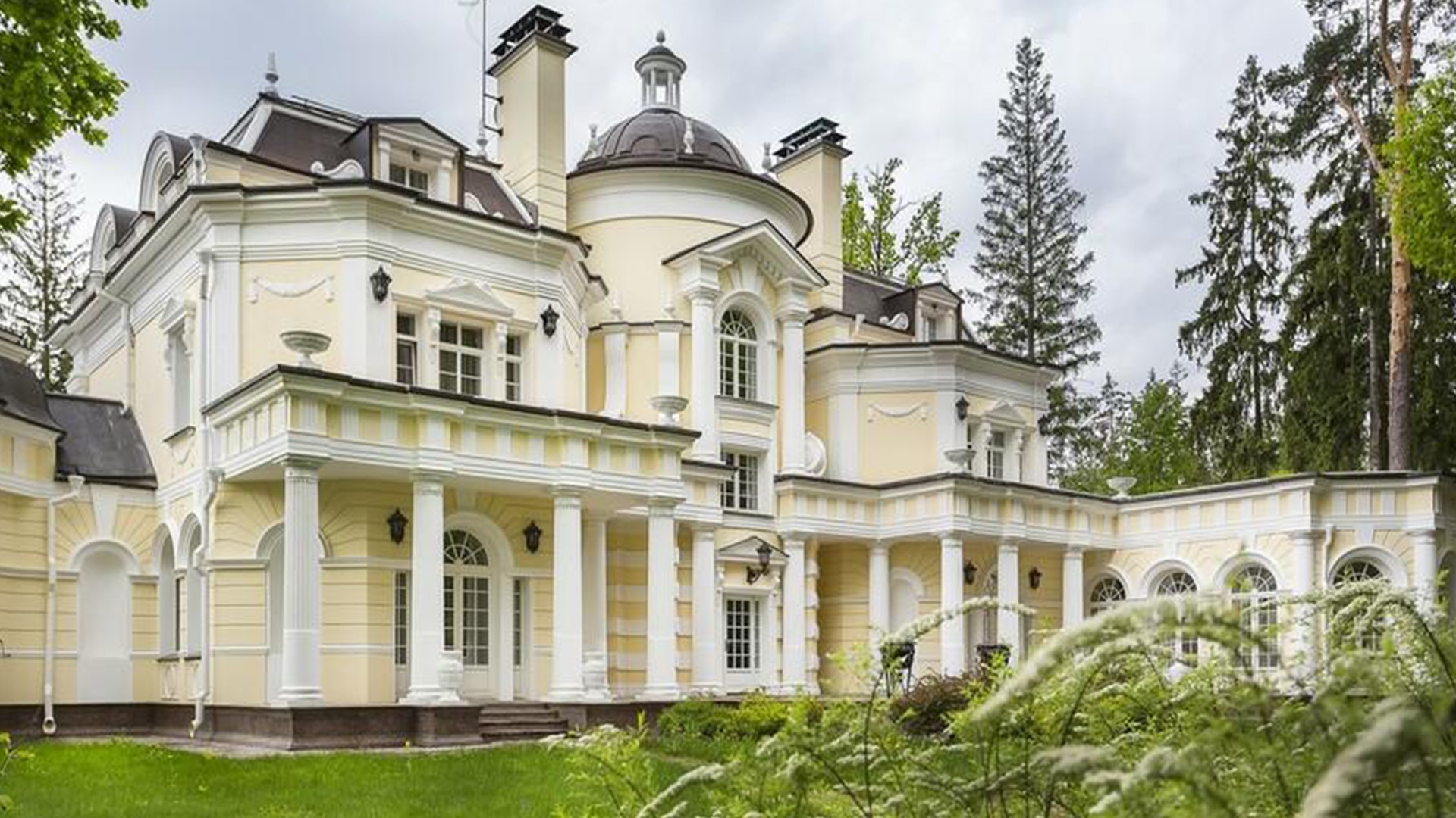 Дом 934 м2 в КП Ландшафт