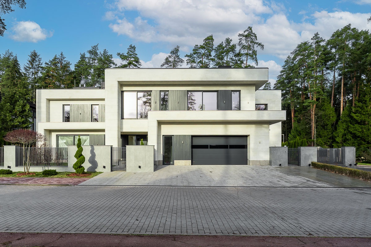 Дом 1250 м2 в КП Ландшафт